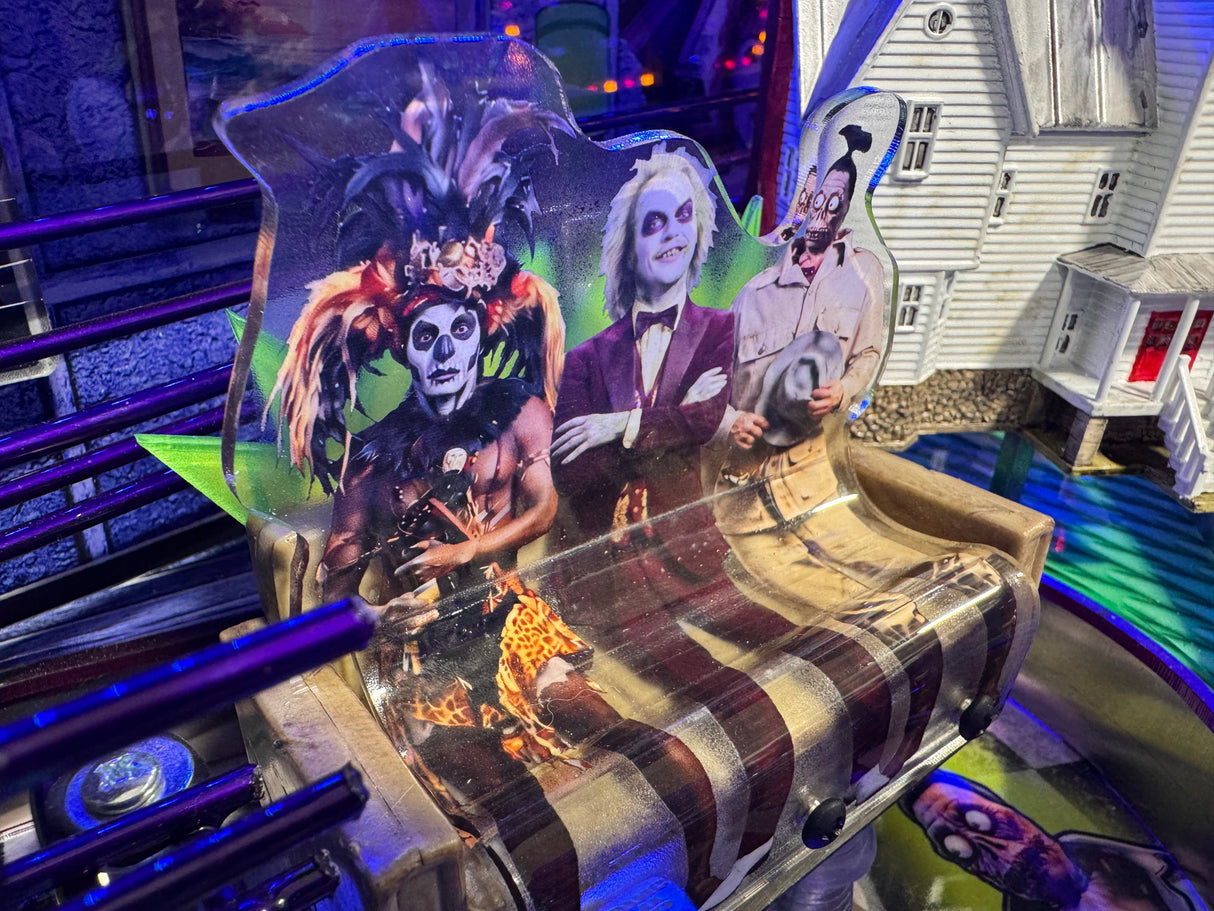 Three Dead Men Waiting Room Couch Mod – Beetlejuice Pinball Mod by CRCades