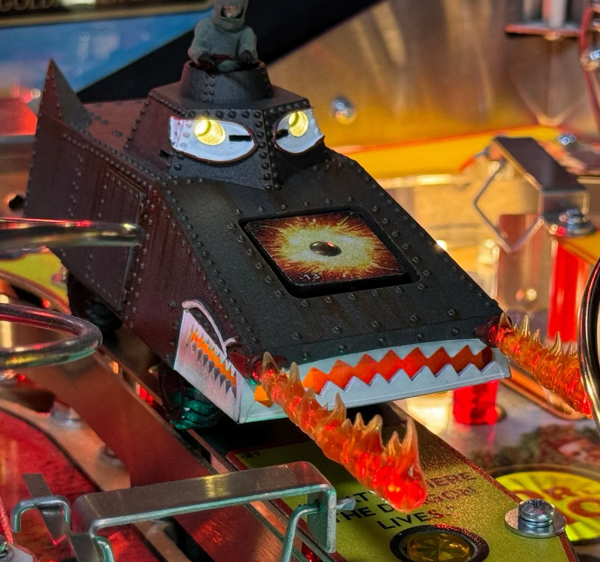 James Bond 007 Dragon Tank 2.0