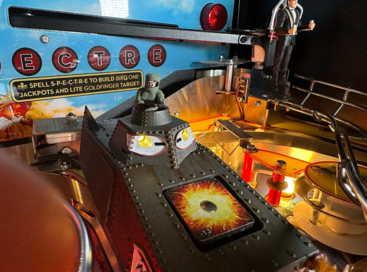 James Bond 007 Dragon Tank 2.0