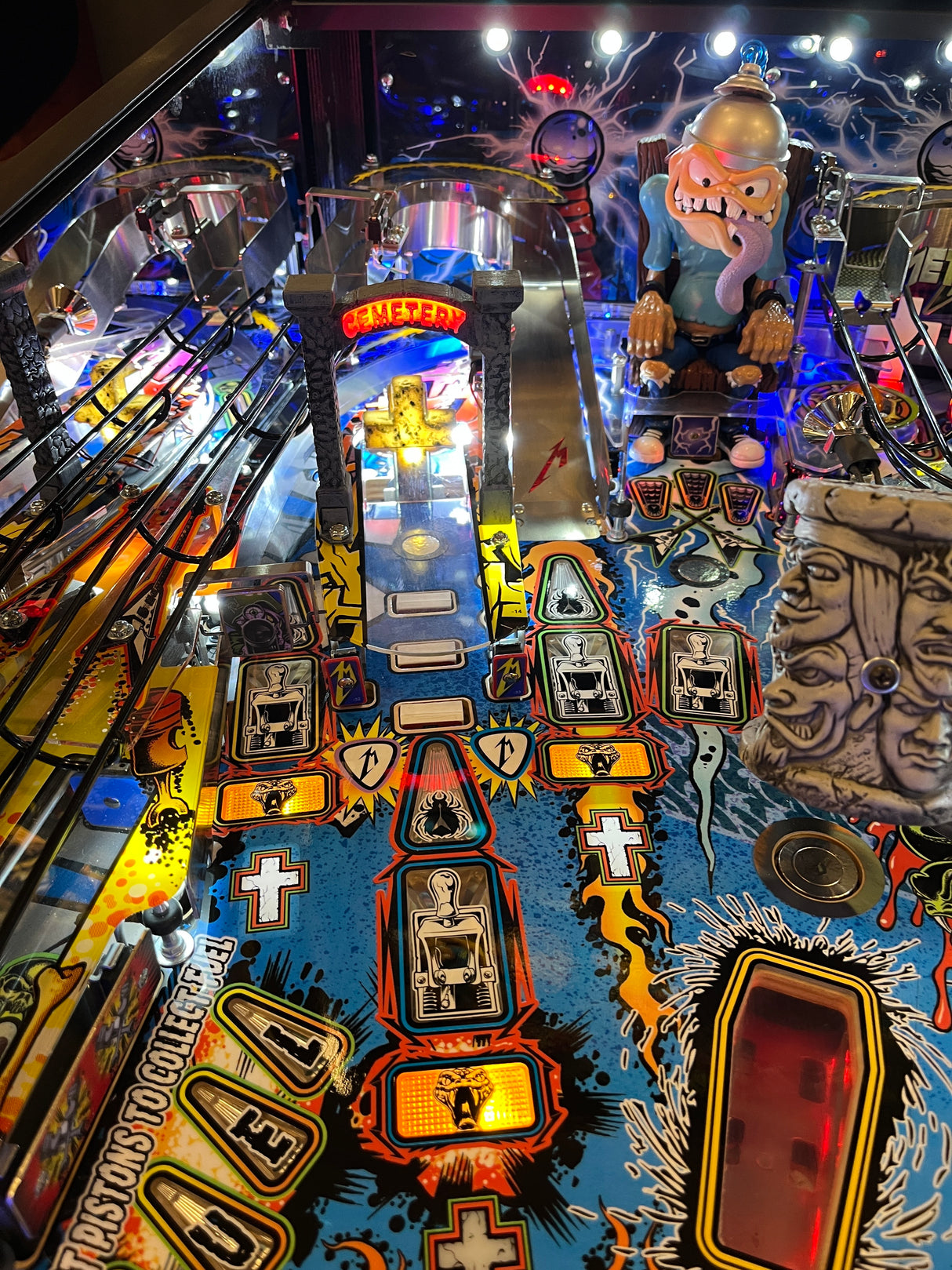 Metallica Pinball Flashing Cemetery Arch