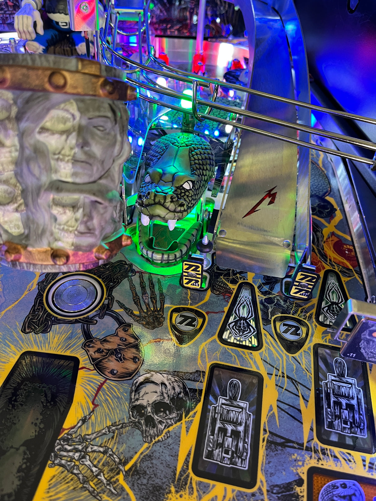 Metallica Remastered Pinball Snake Mouth LED