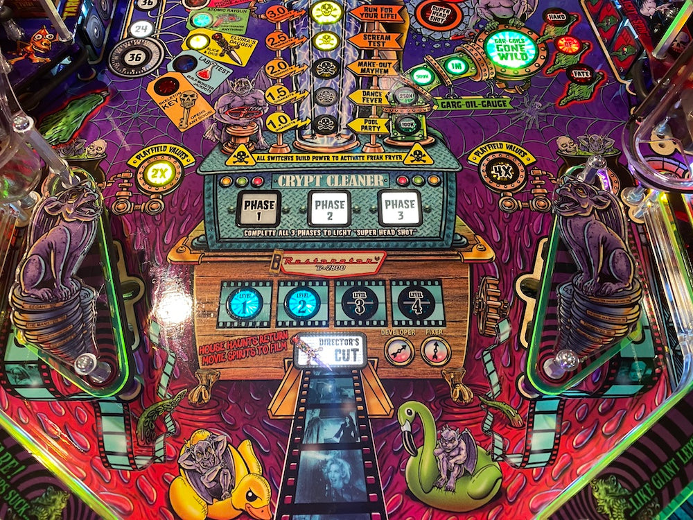 Elvira House of Horrors Plastic Protector Set