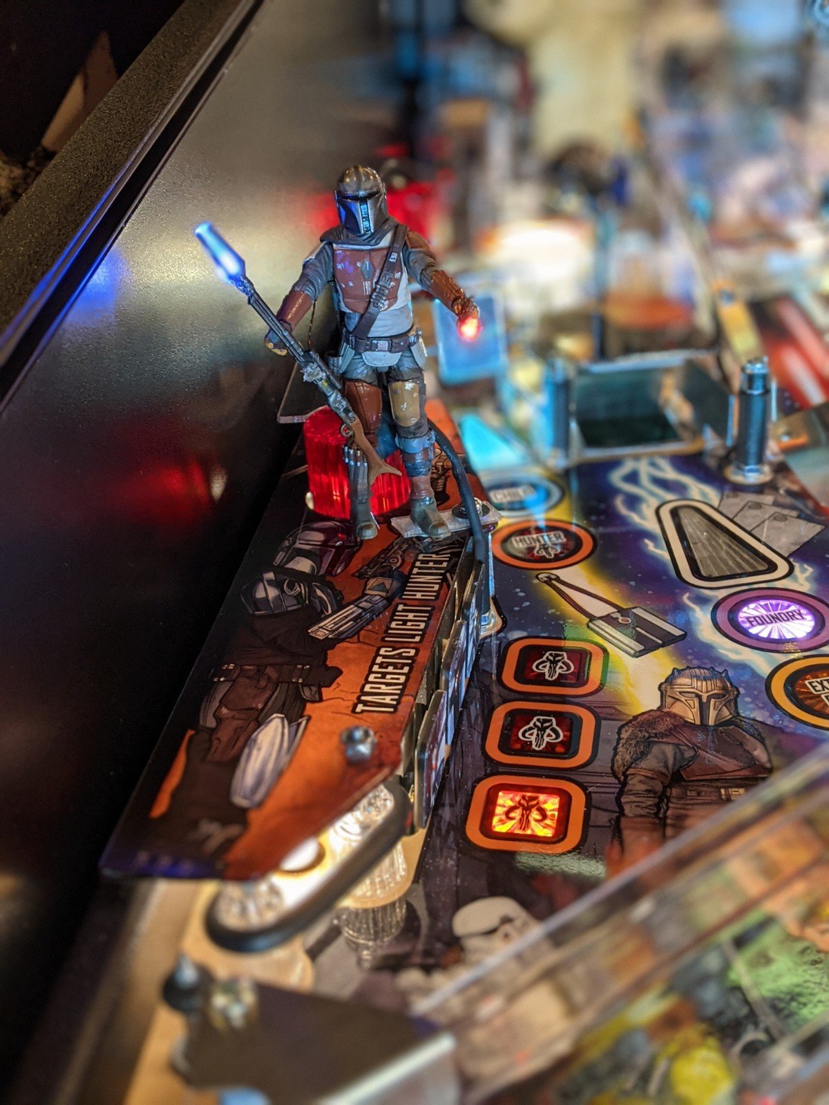 Mandalorian Pinball Illuminated Mandalorian Toy