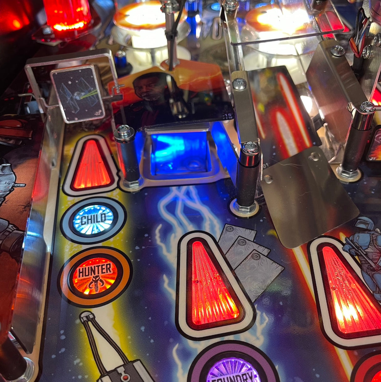 Mandalorian Pinball Scoop Illumination