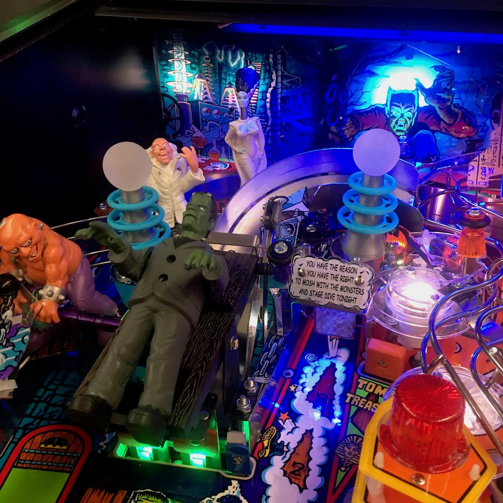 Monster Bash Pinball Tesla Coil
