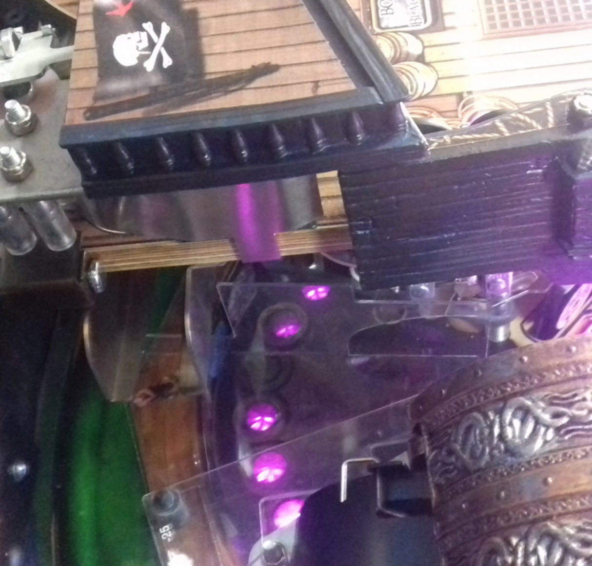 Pirates of the Caribbean Cannon Shield