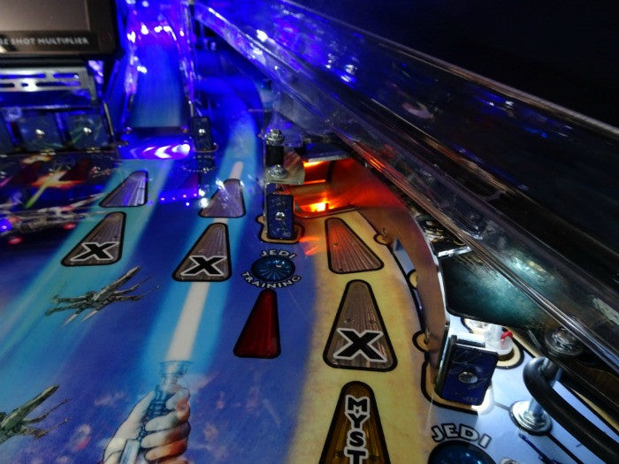 Star Wars Pinball Mystery Hole Illumination