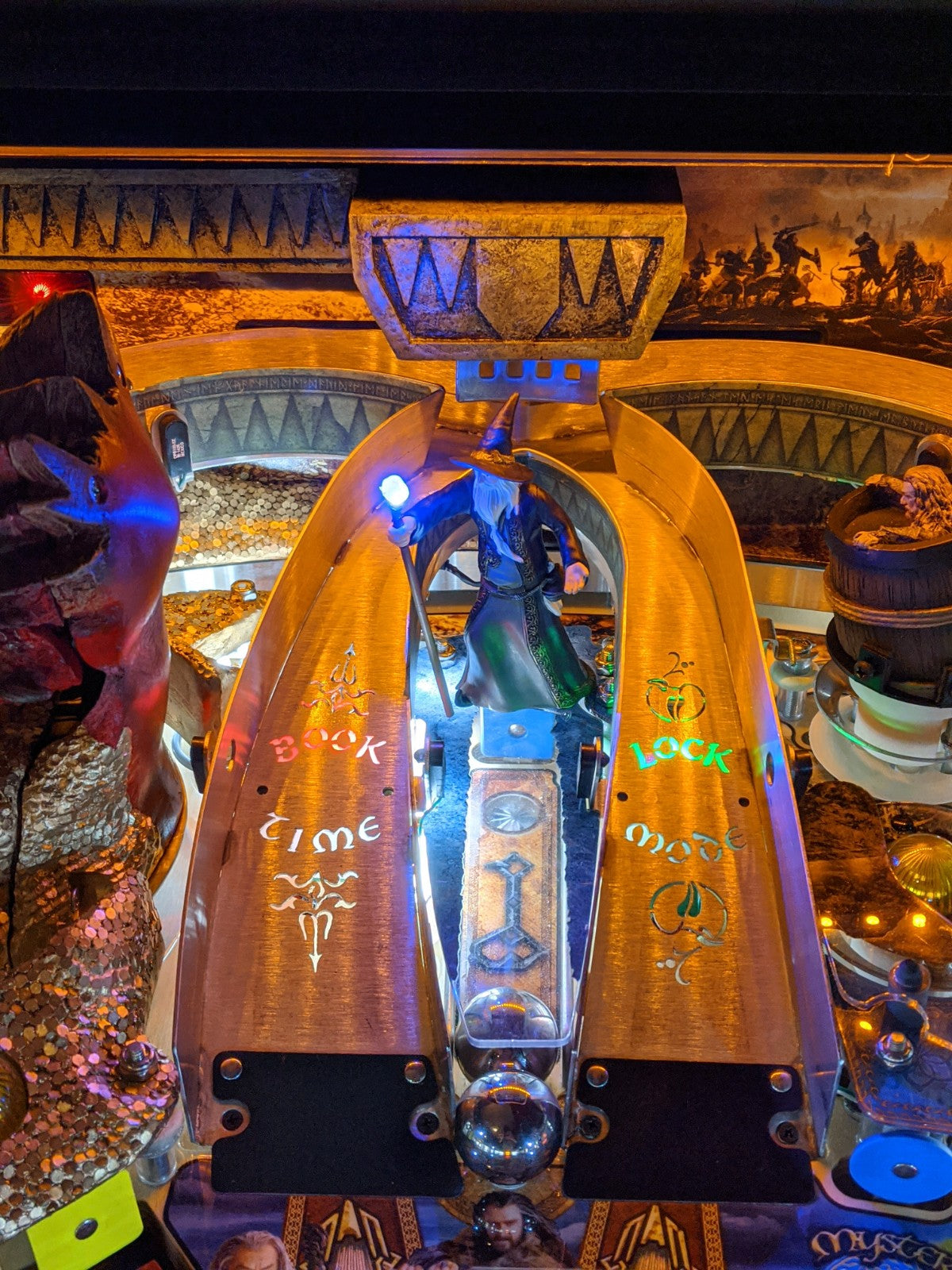 The Hobbit Pinball Illuminated Gandalf with Staff