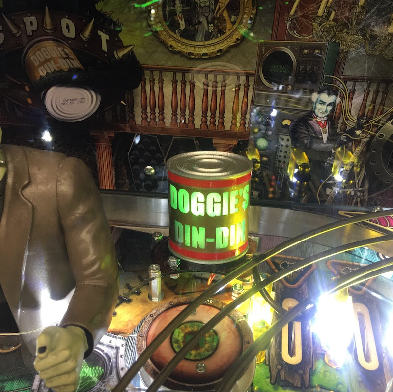 The Munsters Pinball Doggie Din-Din Dome Cover
