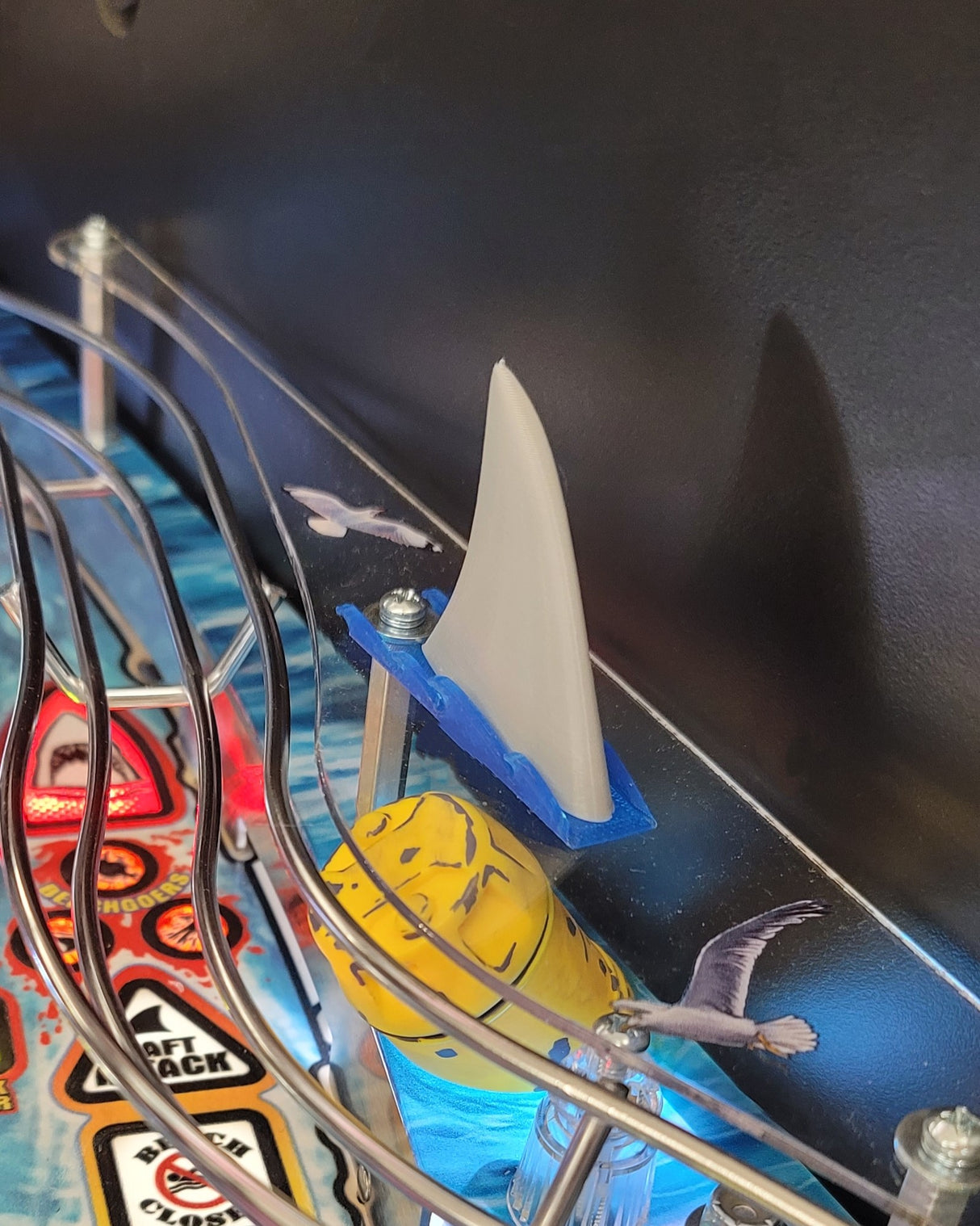 Jaws Pinball Shark Fins With Wave Mount Set