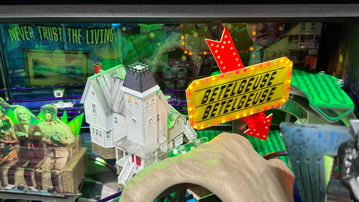 Adam Maitland's Attic House Mod – Beetlejuice Pinball Light-Up Model by CRCades
