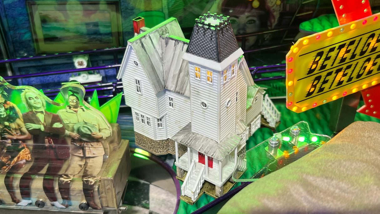 Adam Maitland's Attic House Mod – Beetlejuice Pinball Light-Up Model by CRCades