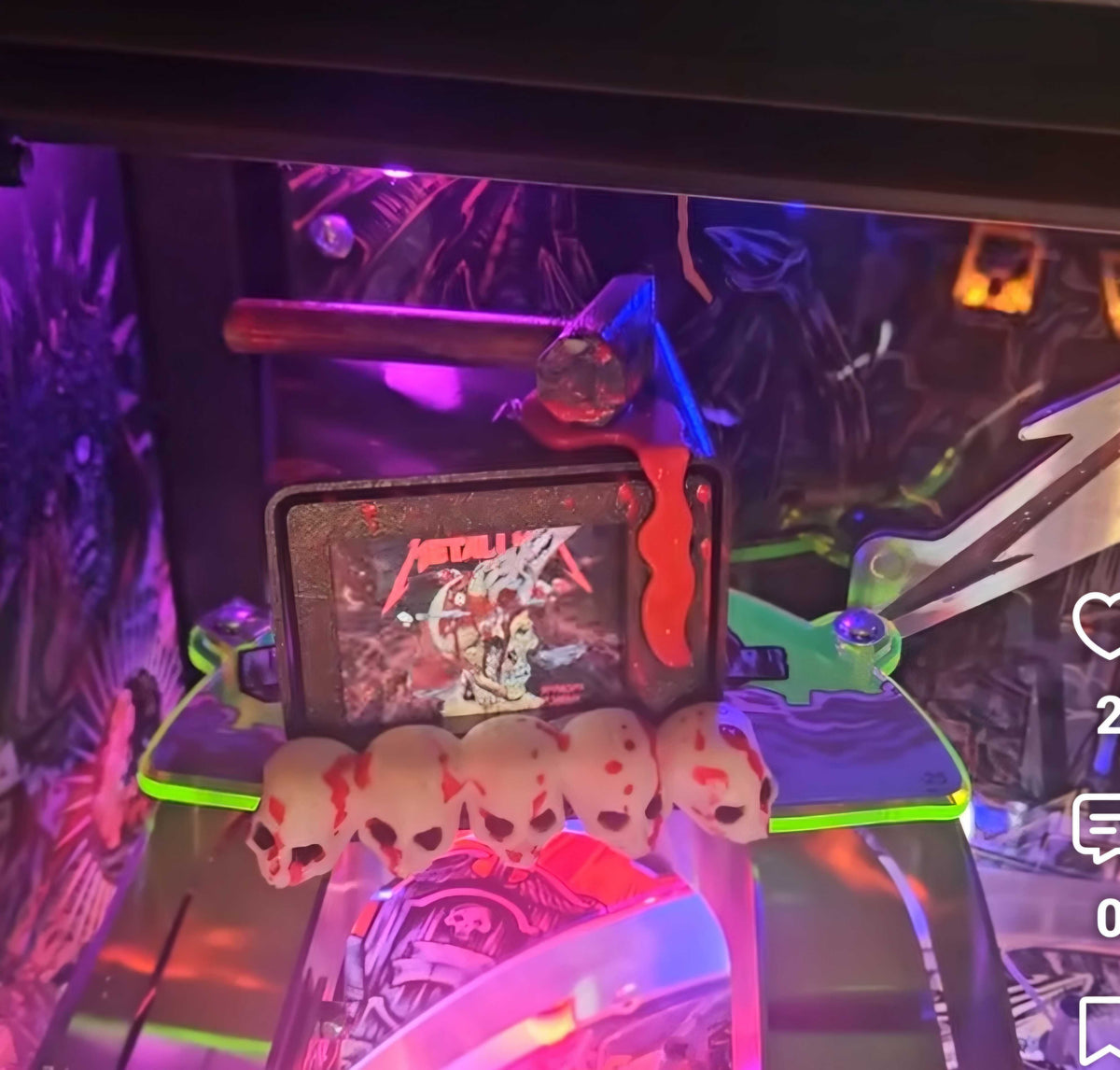 Metallica Remastered  Pinball Skulls & Hammer Video Display