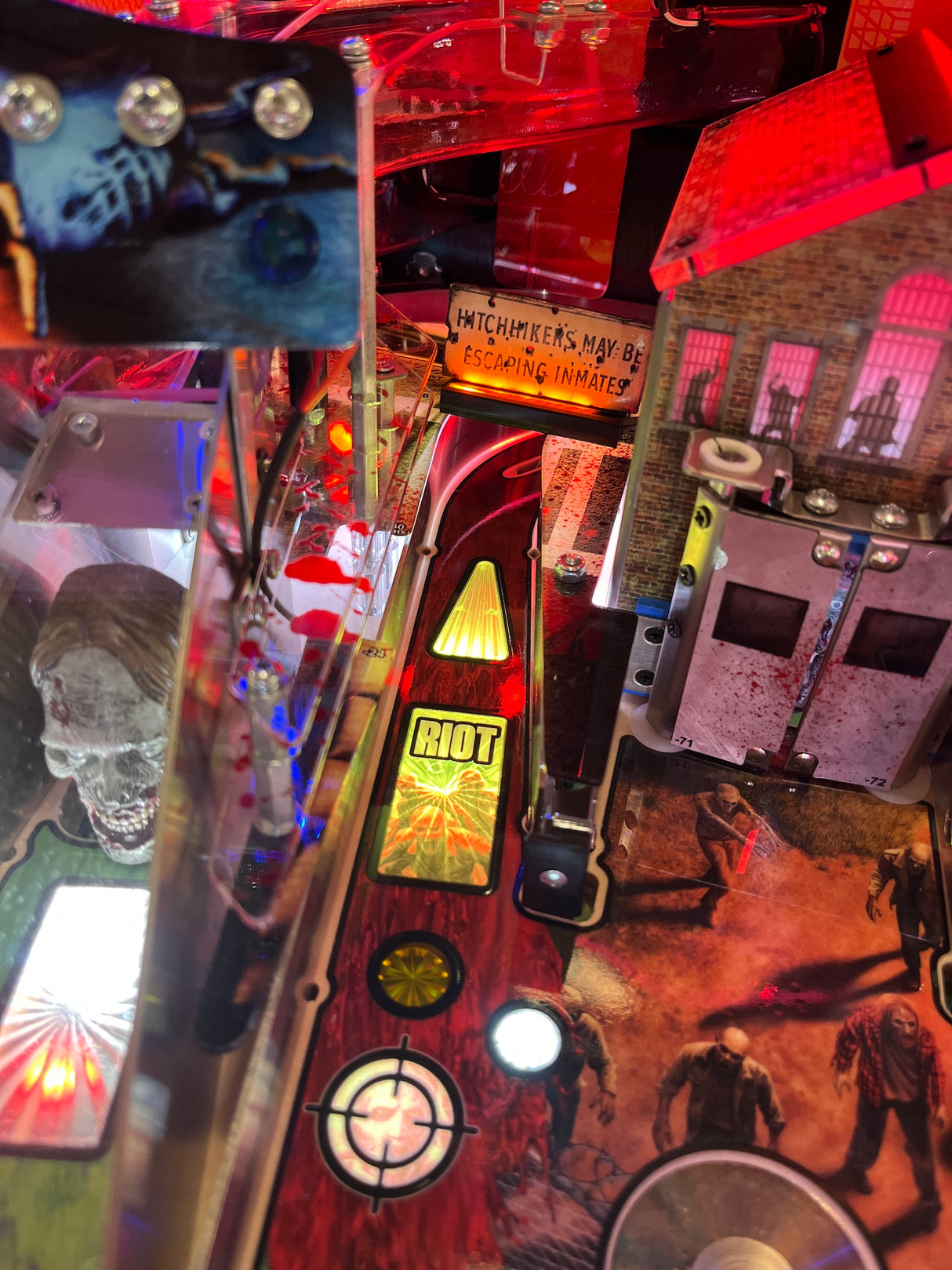 Walking Dead Pinball Remastered Prison Hitchhiker Sign