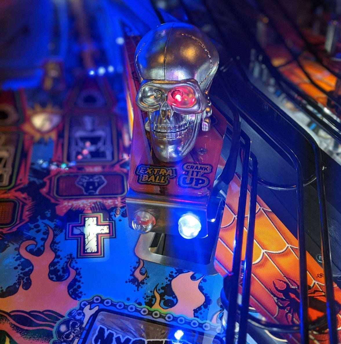 Metallica Pinball Interactive Illuminated Skull